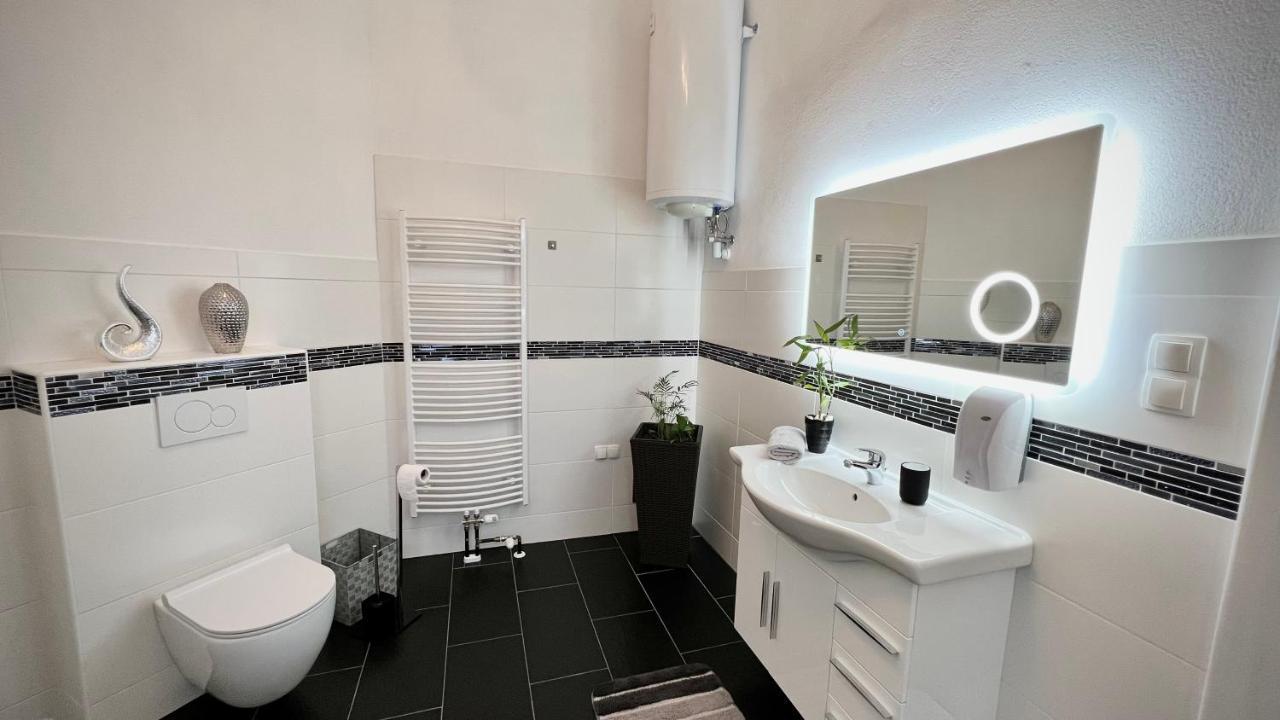 Apartment Im Gruenen Леобен Экстерьер фото