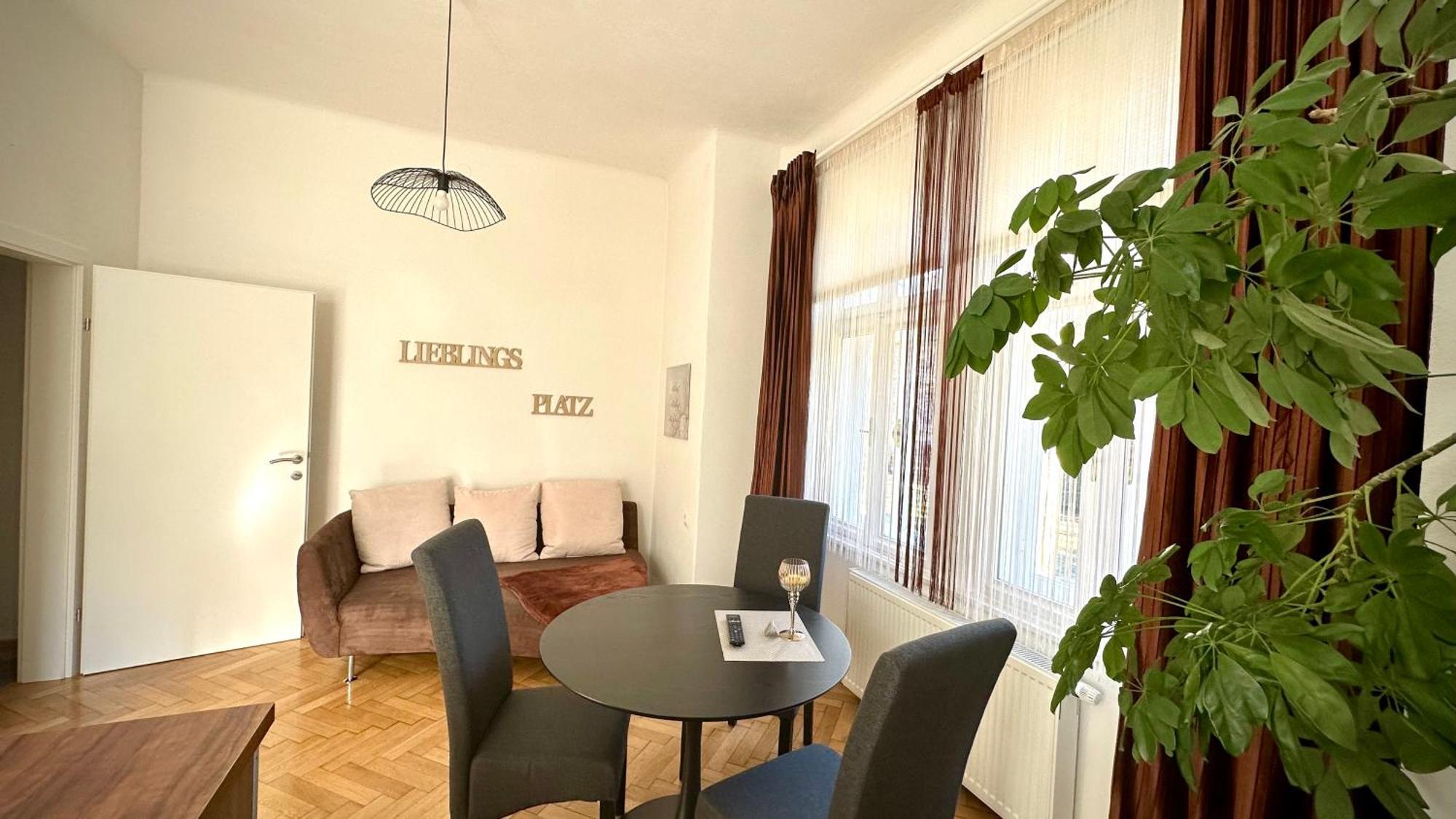 Apartment Im Gruenen Леобен Экстерьер фото