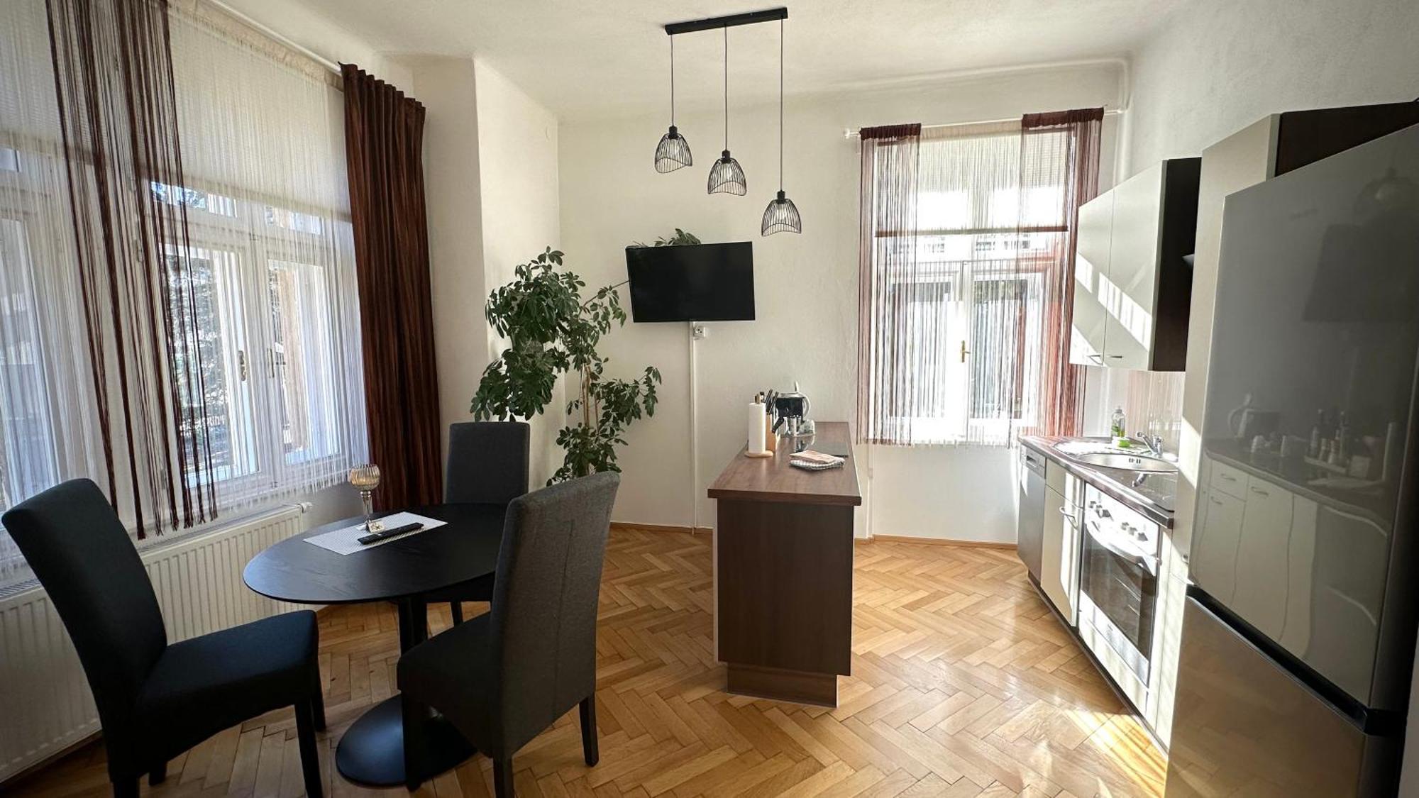 Apartment Im Gruenen Леобен Экстерьер фото
